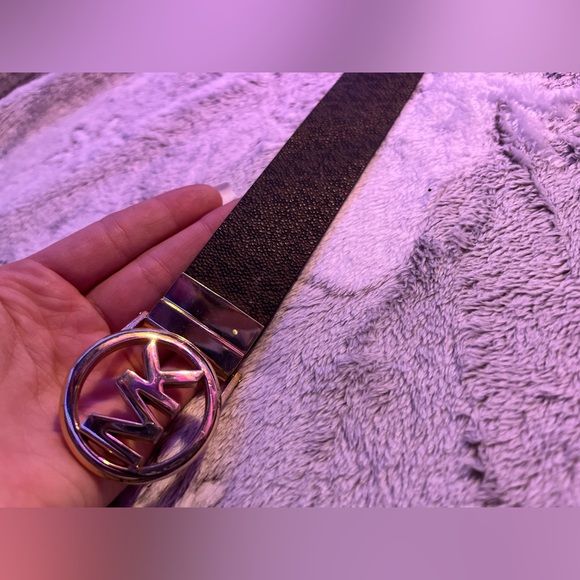 Michael Kors, chocolate belt - Picture 2 of 3